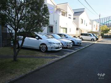 敷地内駐車場（屋外平面式）
