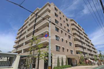 ワコーレ武庫之荘ザ・グランコンフォートの外観(南側から)