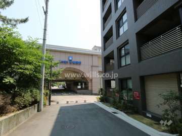クレヴィア夙川松下町の東側前面道路