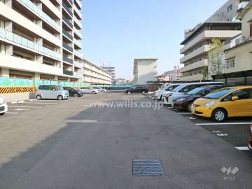 敷地内駐車場(屋外平面式)