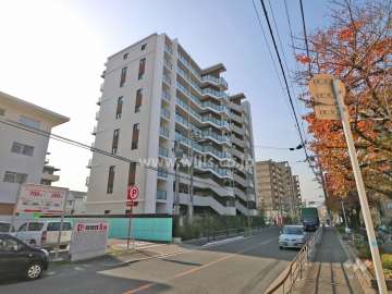 グランパレス上新庄(北東側から)