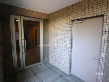 駐車場についている住戸入り口