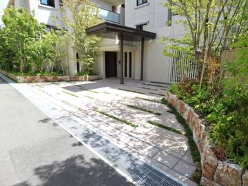 サブエントランス