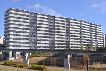 シエリア彩都HANA・KAZEの外観(南西側から)