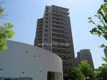 ミリカ・ヒルズ2街区の外観（西側から）