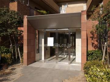 各棟個別にエントランスがあります。