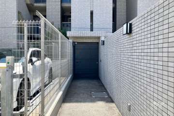 敷地の出入口