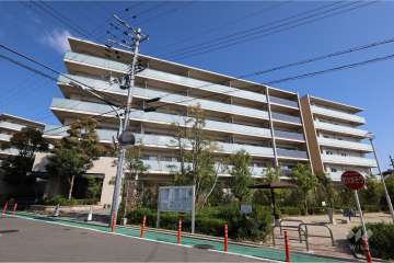 ブランシエラ池田石澄の外観（南西側から）