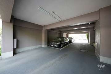 敷地内駐車場（屋内平面式）