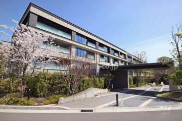 プラウド苦楽園の外観（北東側から）