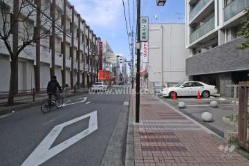 敷地南側の前面道路