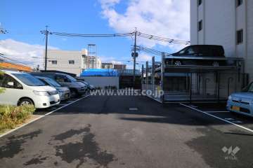 敷地内駐車場（屋外平面式）