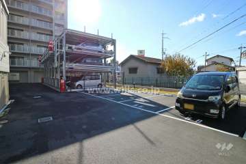 敷地内駐車場（屋外平面式と屋外機械式）