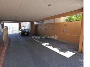 敷地内駐車場（屋内平面式）