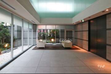 エントランスホール（談話スペース）