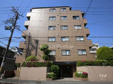 セントラル南桜塚の外観（東側から）