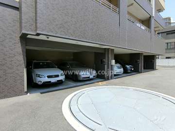 敷地内駐車場（屋内平面式）