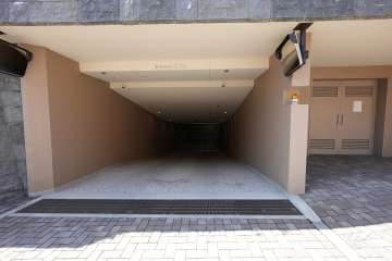 駐車場の出入り口