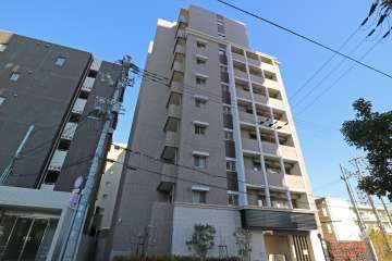 ワコーレ甲南山手エヴァージュの外観（西側から）