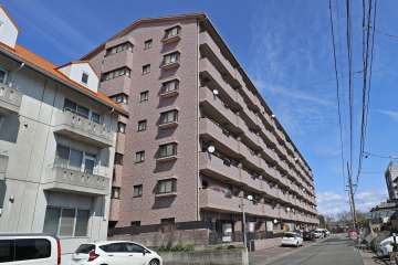 宝マンション稲永の外観（北側から）