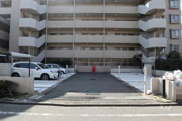 駐車場の出入り口・敷地内駐車場（屋外機械式）