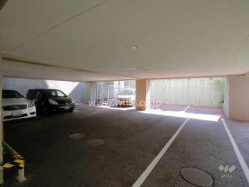 敷地内駐車場（屋内・屋外平面式）
