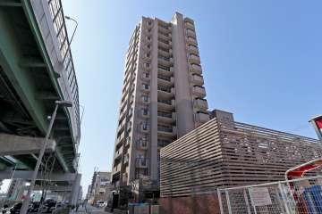 カルティア東海通の外観（北側から）