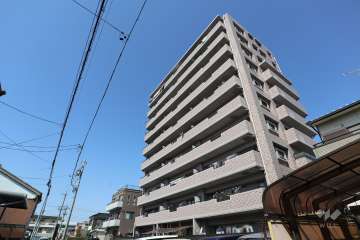 宝マンション東海通第3の外観（南東側から）