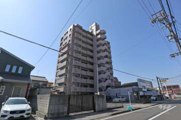 宝マンション東海通第3の外観（北東側から）