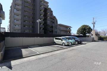 敷地内駐車場（屋外平面式）