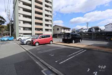 敷地内駐車場（屋外平面式、屋外機械式）