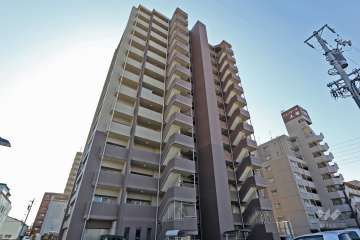 ファミリアーレ当知東2の外観（南東側から）