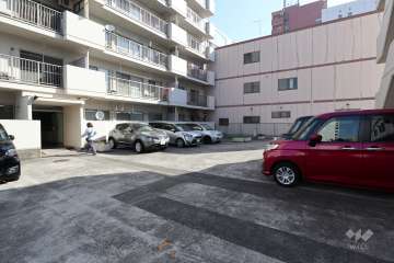 敷地内駐車場（屋外平面式）