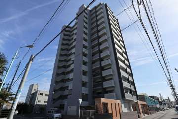 ファミリアーレ荒子川公園の外観（北西側から）