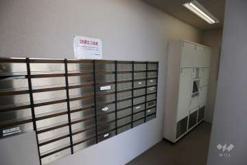 宅配ボックスと共用ポスト