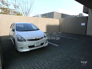 来客用駐車場(屋外平面式）