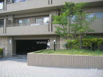 駐車場入口