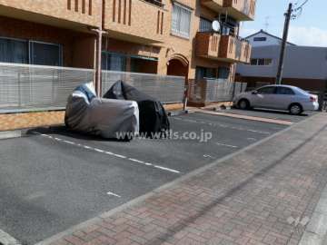 敷地内駐車場(屋外平面式)