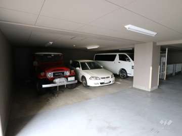 敷地内駐車場（屋内平面式）