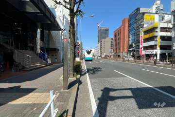 敷地北側の前面道路