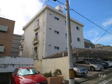 パラシオン月見坂の外観（北東側から）