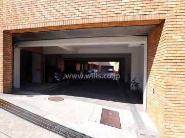 敷地内駐車場（屋内平面式）