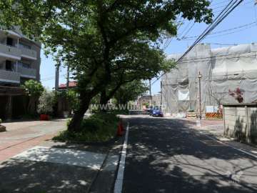 敷地北側前面道路