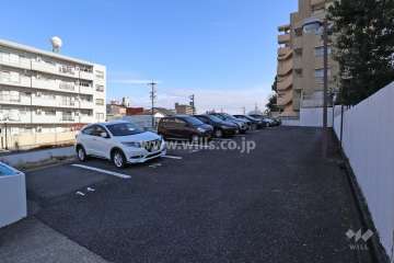 敷地内駐車場（屋外平面式）