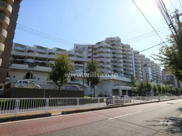 茶屋ヶ坂公園ハイツA棟の外観（北側から）