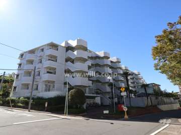 茶屋ヶ坂公園ハイツＢ棟の外観（西側から）