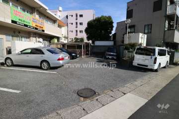 敷地内駐車場（屋外平面式）