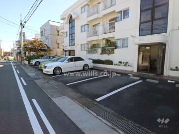 敷地内駐車場（屋外平面式）
