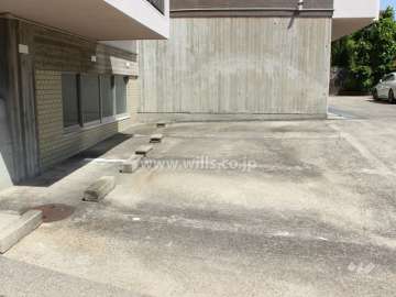 敷地内駐車場（屋外平面式)