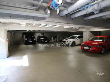 敷地内駐車場（屋内平面式）